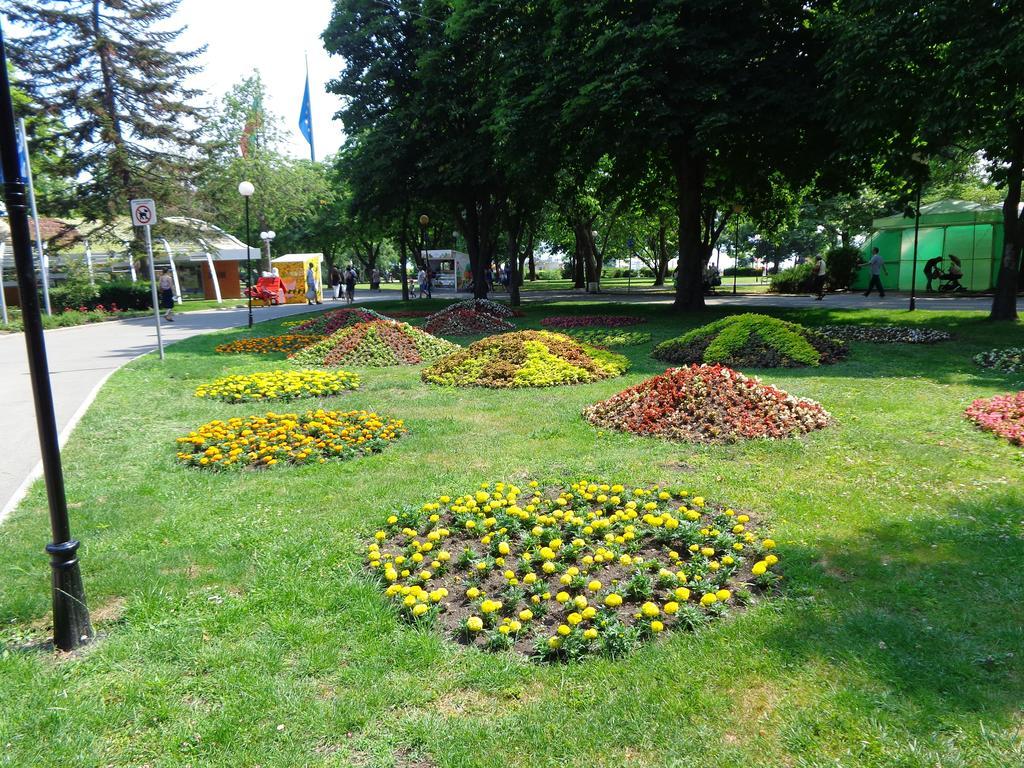Zoya Apartment Burgas Luaran gambar