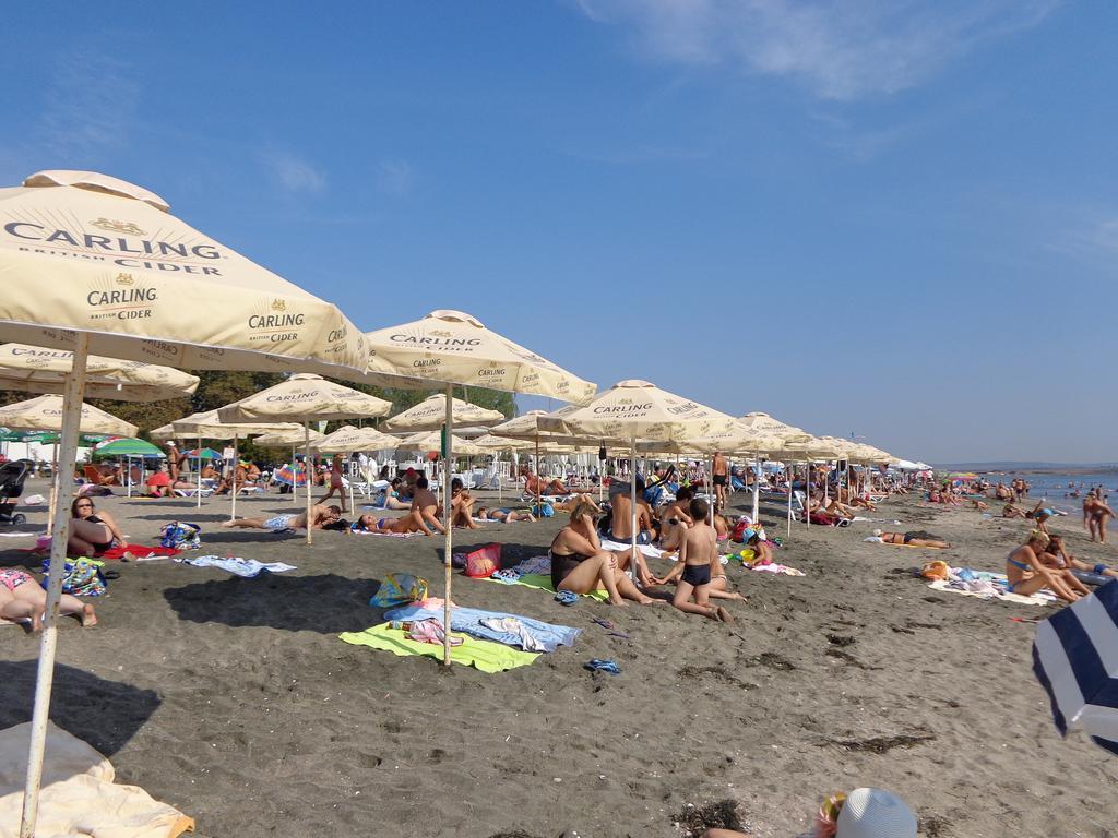 Zoya Apartment Burgas Luaran gambar