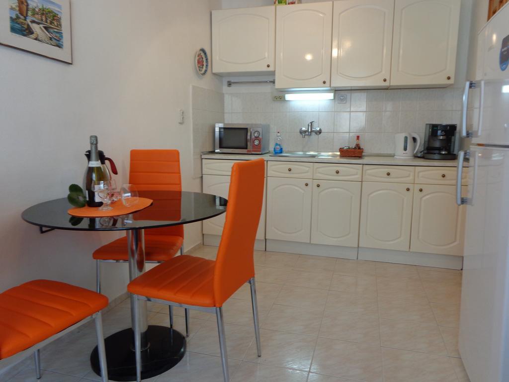 Zoya Apartment Burgas Luaran gambar