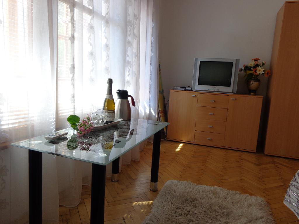 Zoya Apartment Burgas Luaran gambar