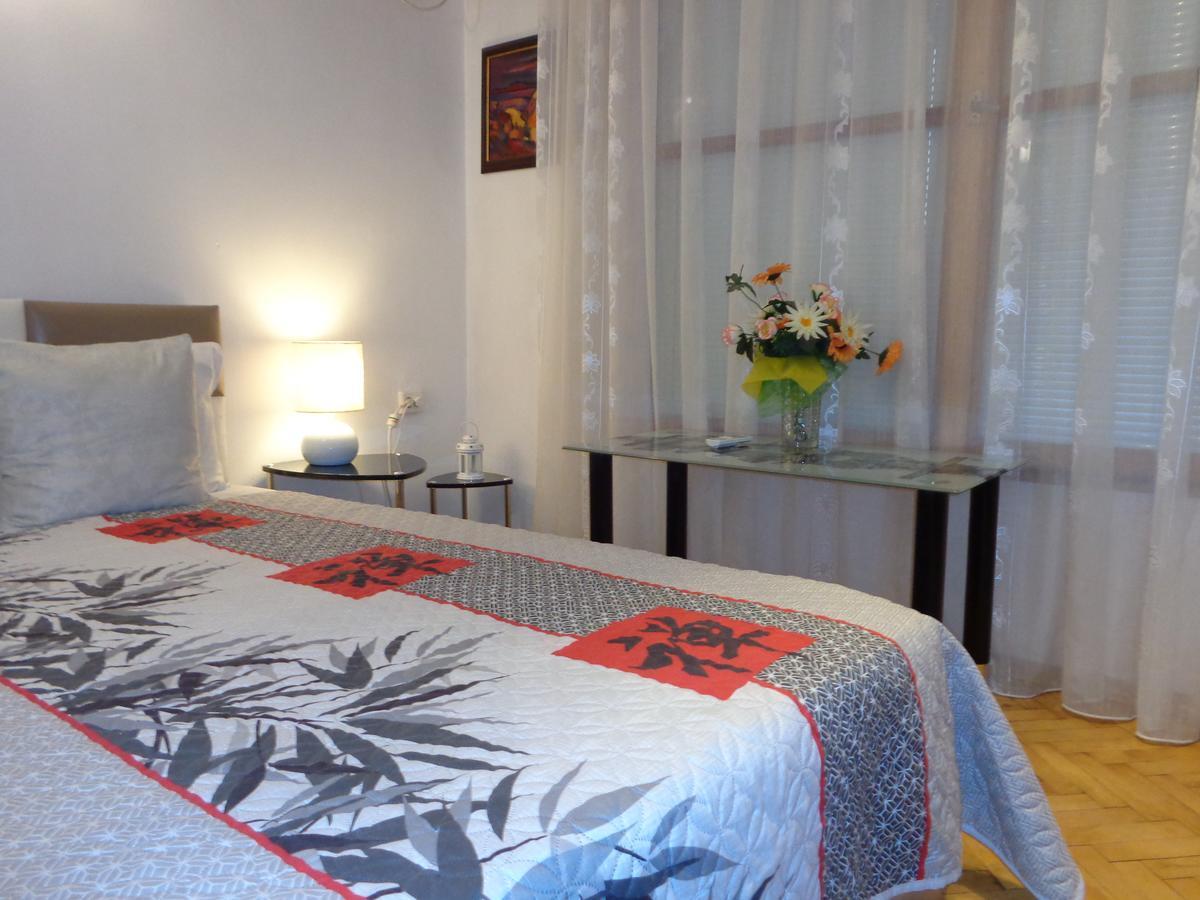 Zoya Apartment Burgas Luaran gambar